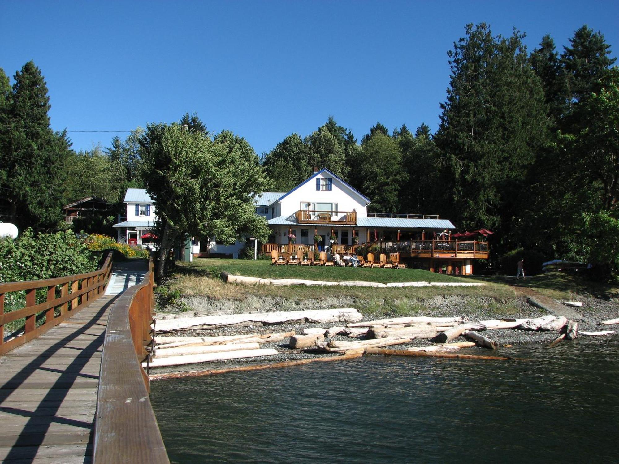 Heriot Bay Inn Eksteriør billede
