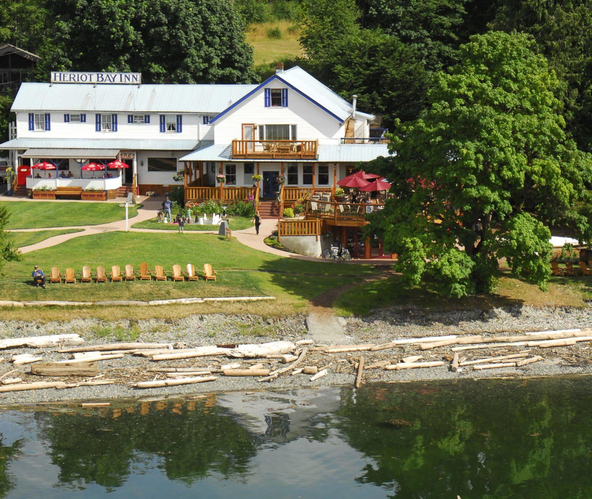 Heriot Bay Inn Eksteriør billede