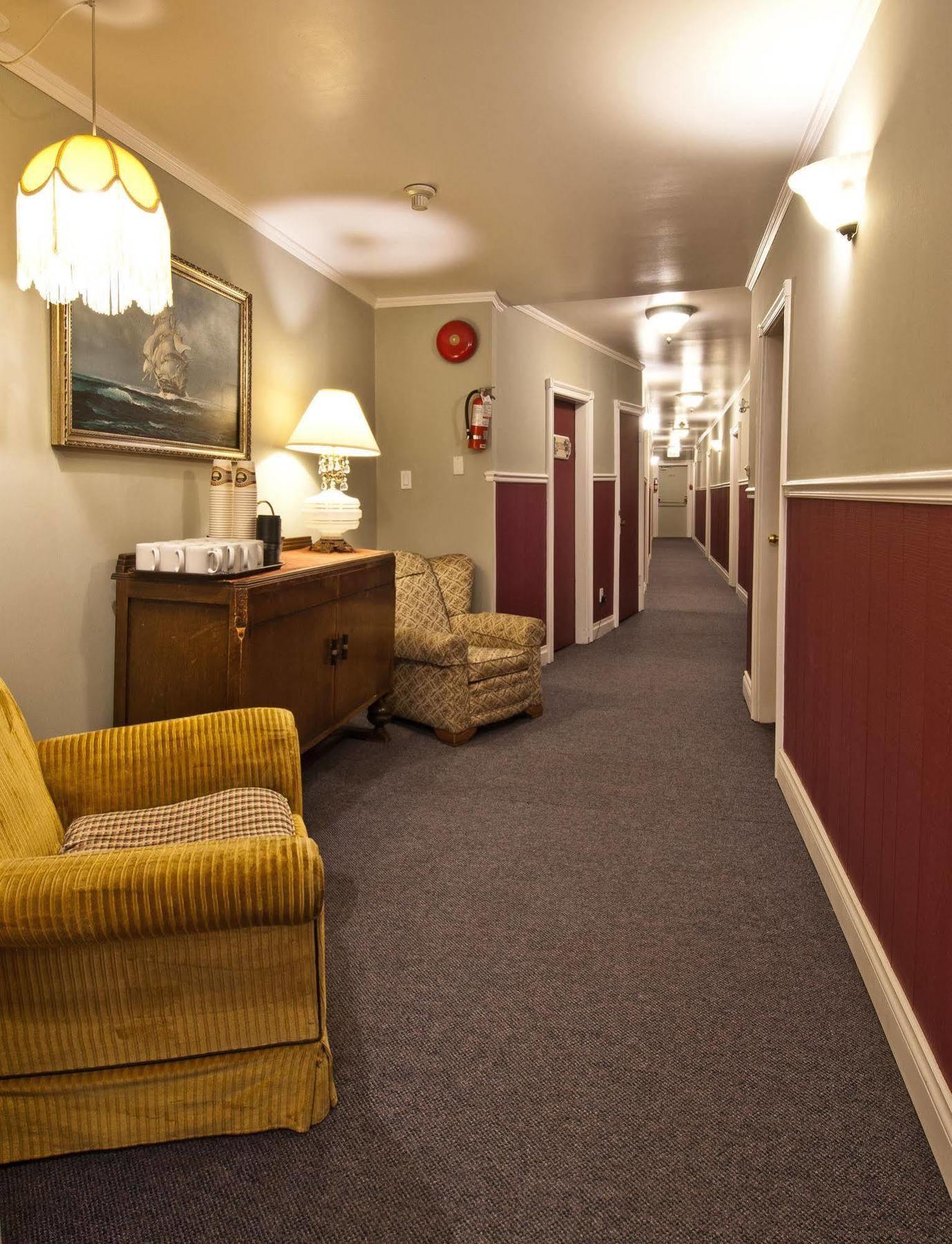 Heriot Bay Inn Eksteriør billede
